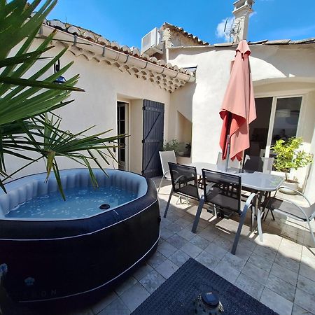 Villa La Bonbonnière au pied du Ventoux Malaucène Esterno foto