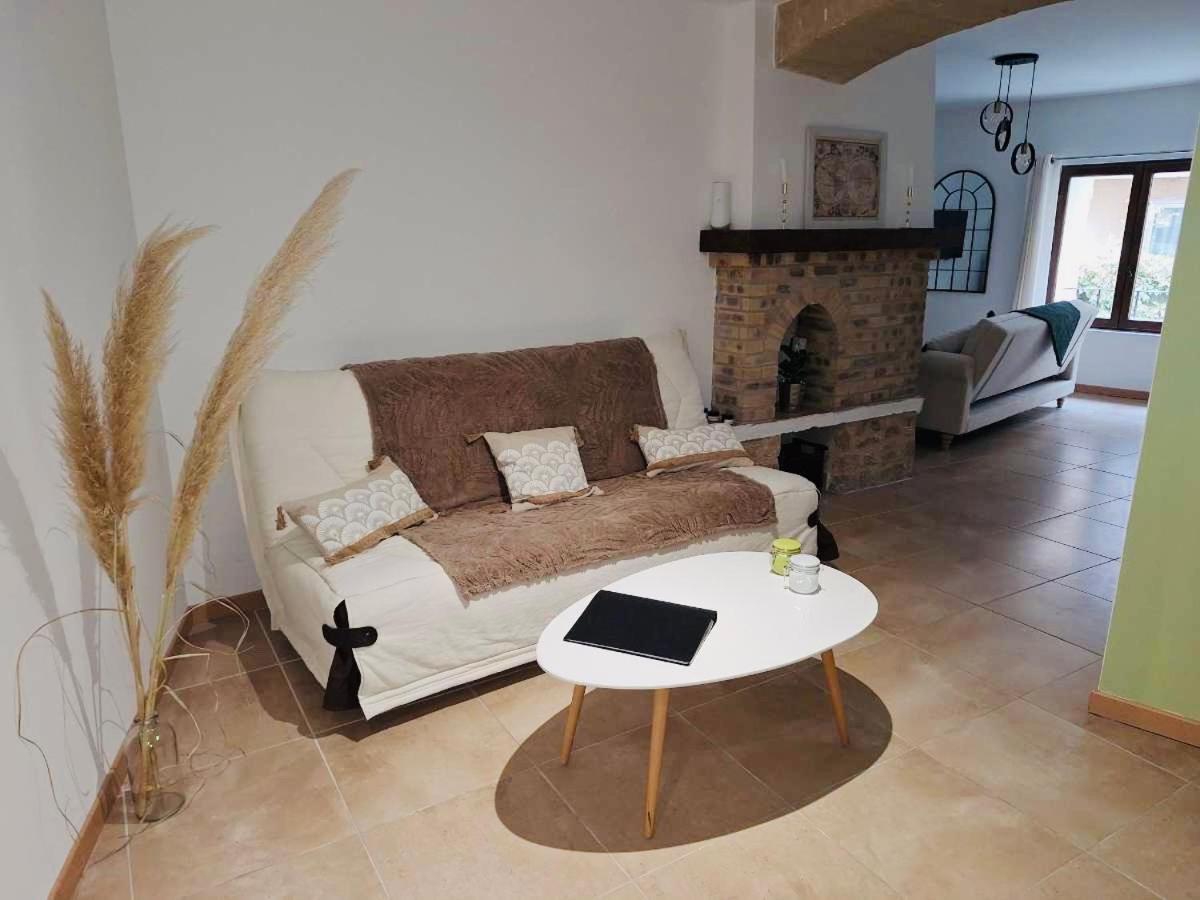 Villa La Bonbonnière au pied du Ventoux Malaucène Esterno foto