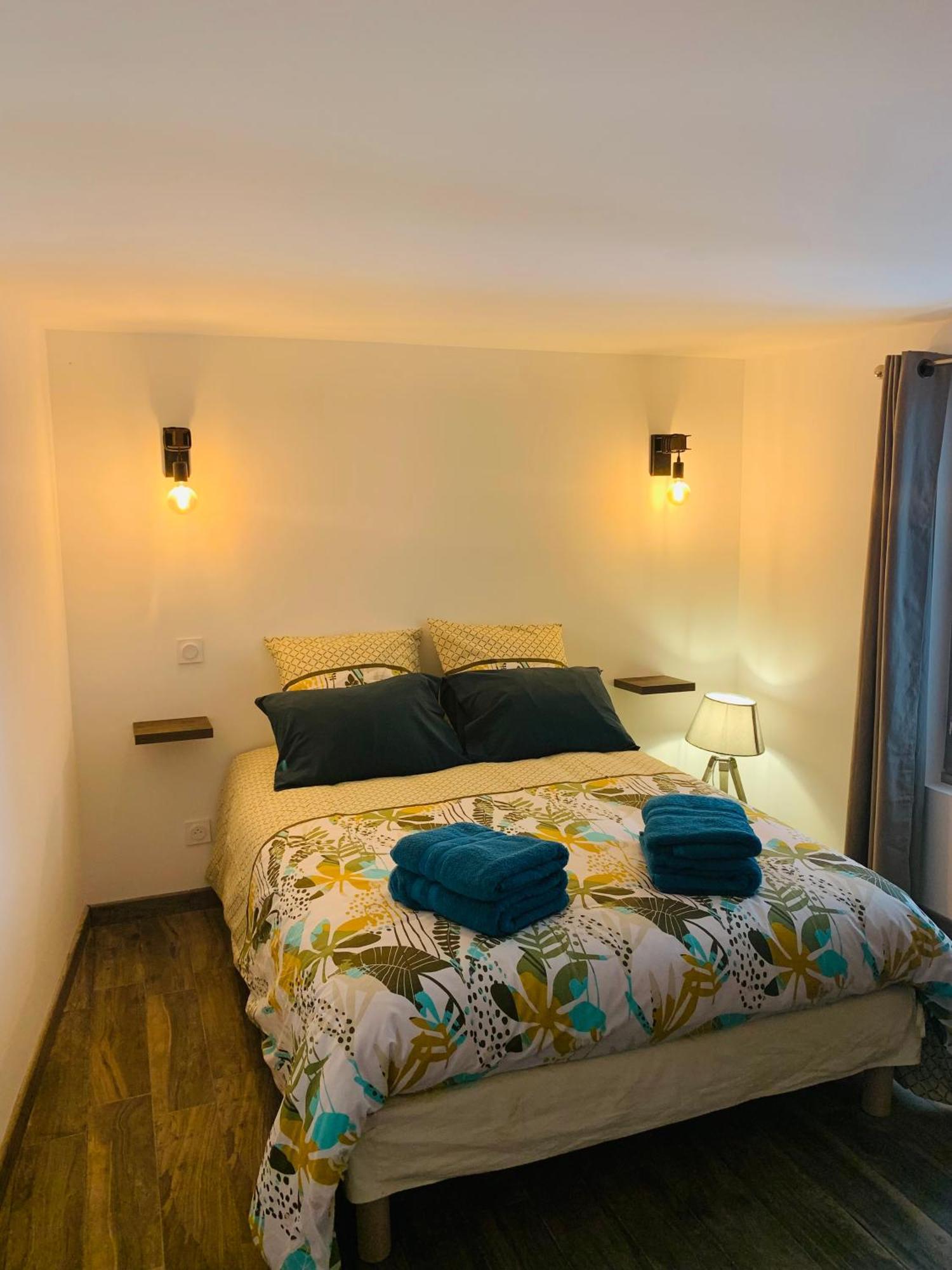 Villa La Bonbonnière au pied du Ventoux Malaucène Esterno foto