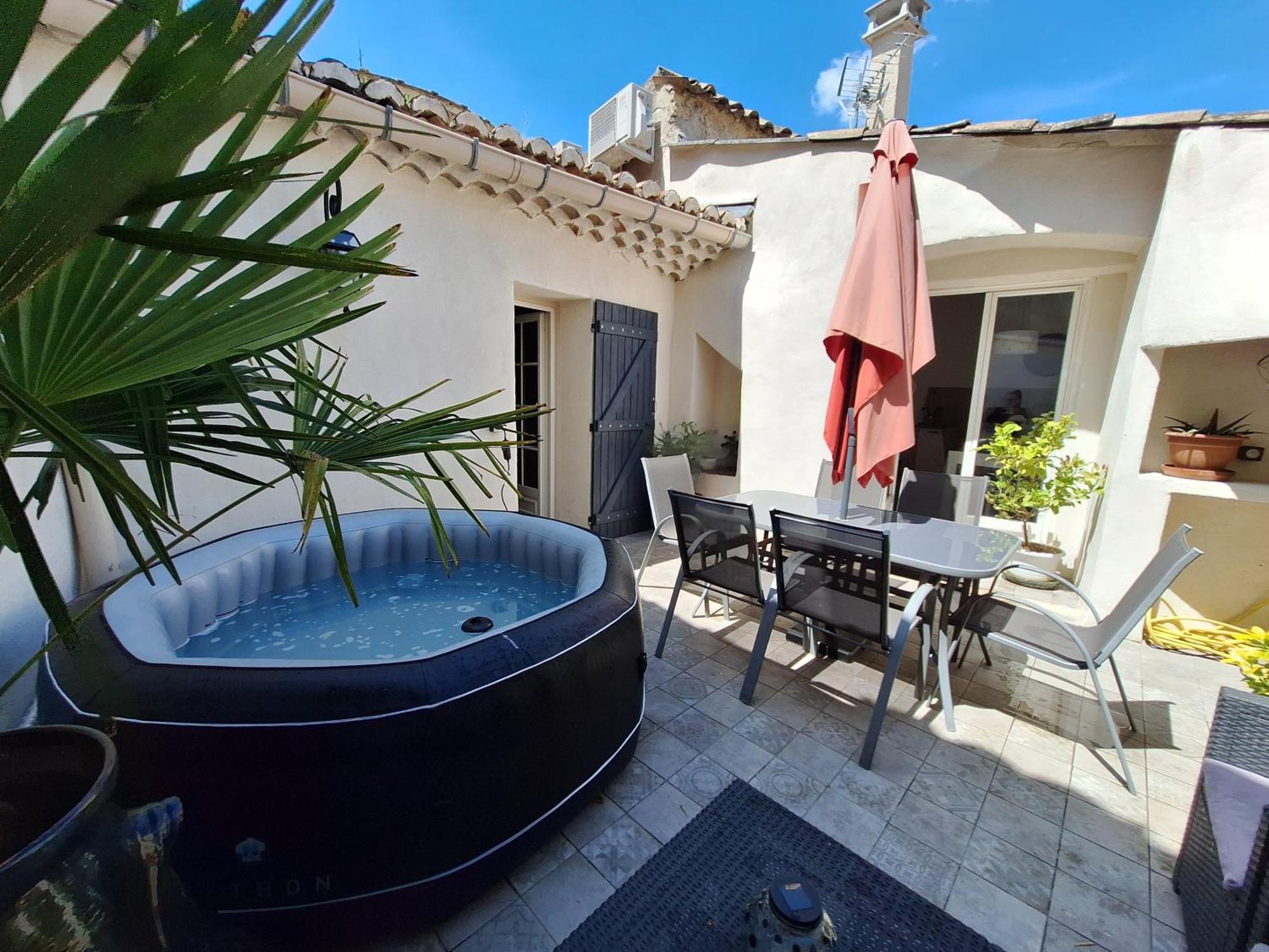 Villa La Bonbonnière au pied du Ventoux Malaucène Esterno foto